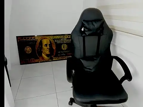 queen findom1 online show from 3, 4, 2026