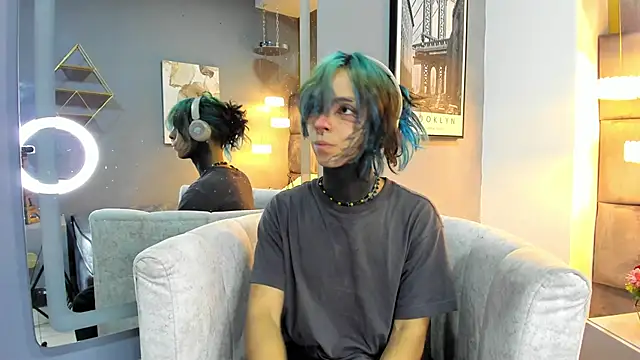 luxiel  online show from 30, 3, 2026