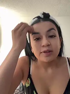 Snapshot of Abbiesuan chatting on 7, 11, 2025 Abbiesuan online show from 7, 11, 2025