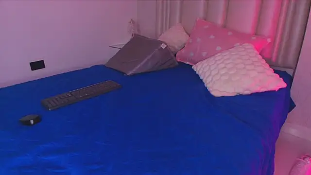 alanarose18 online show from 9, 1, 2026