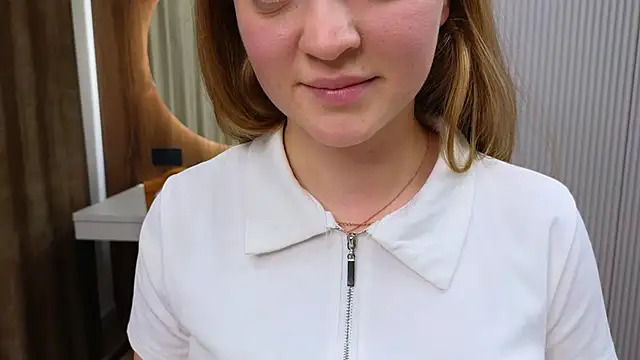 Snapshot of KirstieVise chatting on 12, 11, 2025 KirstieVise online show from 12, 11, 2025