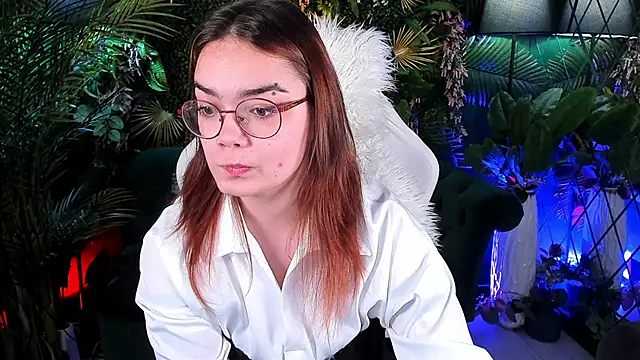 Lily  Evans online show from 13, 11, 2025