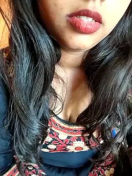 Sexy Divya   online show from 13, 4, 2026