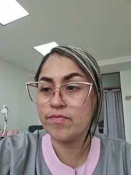 Snapshot of Laurenwc chatting on 11, 11, 2025 Laurenwc online show from 11, 11, 2025