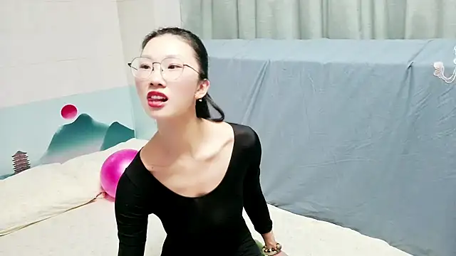 QIQIZHAO-2025 online show from 1, 12, 2025