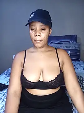 Snapshot of Emmylove-xr25 chatting on 3, 2, 2026 Emmylove-xr25 online show from 3, 2, 2026