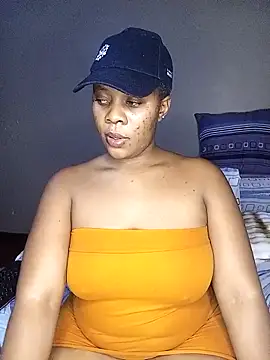 Snapshot of Emmylove-xr25 chatting on 4, 2, 2026 Emmylove-xr25 online show from 4, 2, 2026