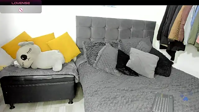 Snapshot of ariannawil chatting on 1, 3, 2026 ariannawil online show from 1, 3, 2026