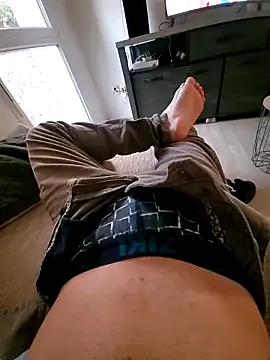 Snapshot of Olifesse chatting on 8, 11, 2025 Olifesse online show from 8, 11, 2025