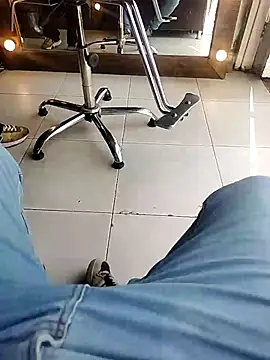 Snapshot of NestedReagent chatting on 10, 2, 2026 NestedReagent online show from 10, 2, 2026