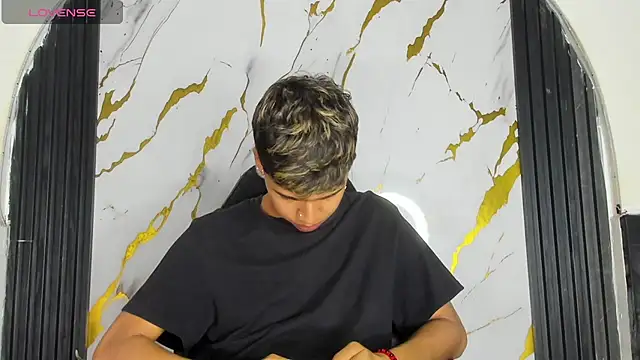 Timmy Kiing  online show from 9, 1, 2026