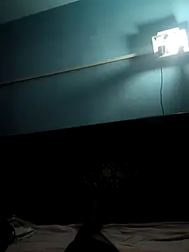 Touchmehotbitch online show from 21, 3, 2026