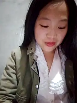 Yumiik2kk online show from 27, 11, 2025