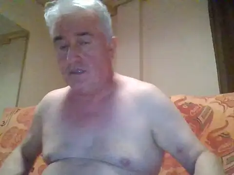 Snapshot of Cumlover5534 chatting on 4, 10, 2025 Cumlover5534 online show from 4, 10, 2025