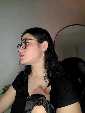 Snapshot of Dakhota_Rouge chatting on 2, 6, 2026 Dakhota Rouge online show from 2, 6, 2026