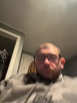 trickydickydaddy online show from 29, 3, 2026