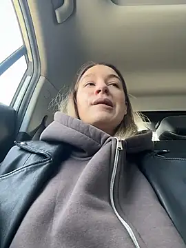 SashaCatt online show from 12, 4, 2026