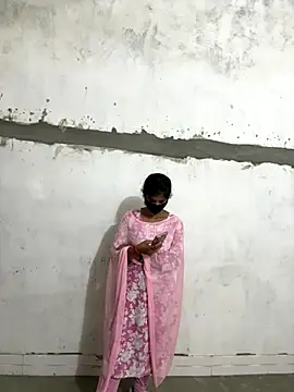 Sunita-collage online show from 8, 11, 2025