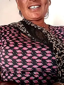 Quin love143 online show from 2, 12, 2025