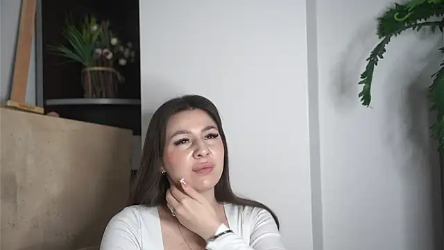 Snapshot of BrittanieBlunt chatting on 9, 11, 2025 BrittanieBlunt online show from 9, 11, 2025