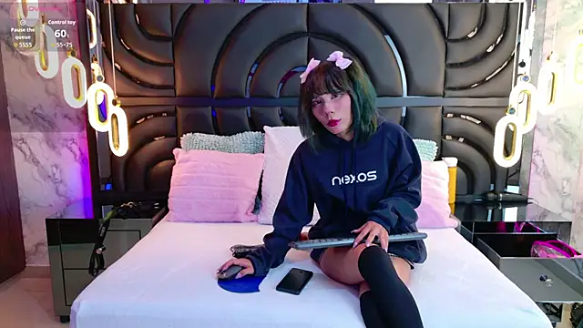 BunnySexyy18 online show from 15, 12, 2025