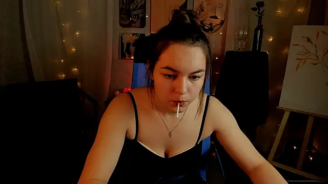 Snapshot of FrancescaCavaliere chatting on 28, 11, 2025 FrancescaCavaliere online show from 28, 11, 2025