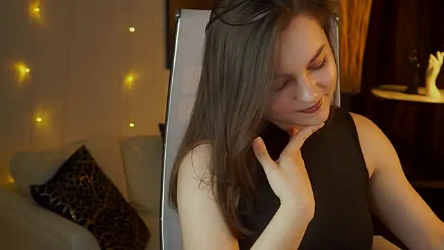 FrancescaCavaliere online show from 4, 6, 2026