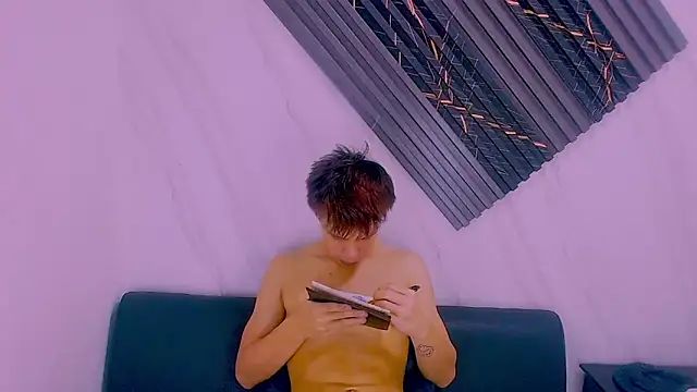 Liam York  online show from 15, 4, 2026