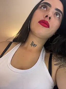 Snapshot of _Naomi_Fox_ chatting on 18, 12, 2025 Naomi Fox online show from 18, 12, 2025