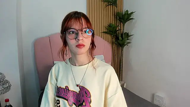 scarlett smith 3 online show from 7, 1, 2026