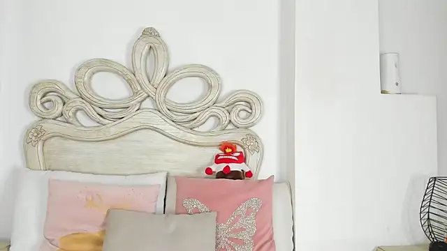 scarlett smith 3 online show from 25, 2, 2026