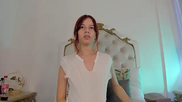 scarlett smith 3 online show from 8, 4, 2026