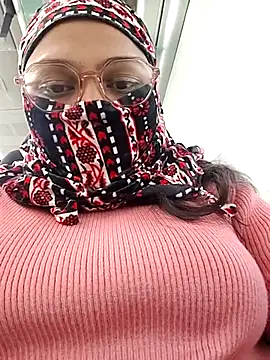 Kamna Hotty online show from 5, 12, 2025