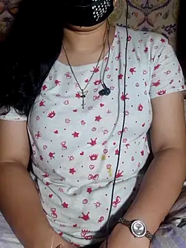 HotGirl23231 online show from 17, 5, 2026