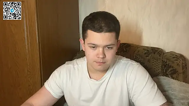 Snapshot of CuteButNaughty_ chatting on 6, 3, 2026 CuteButNaughty online show from 6, 3, 2026