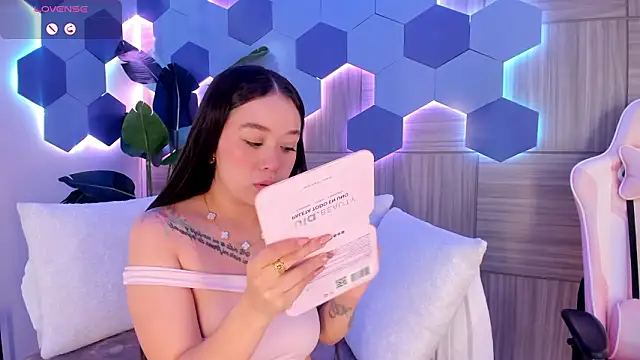 Snapshot of sofiaivanova chatting on 9, 2, 2026 sofiaivanova online show from 9, 2, 2026