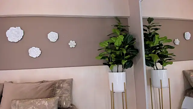 Snapshot of sofiaivanova chatting on 15, 2, 2026 sofiaivanova online show from 15, 2, 2026