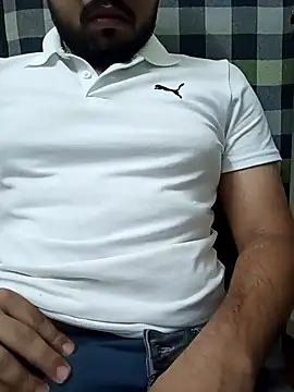 Snapshot of MrToxxic chatting on 10, 11, 2025 MrToxxic online show from 10, 11, 2025