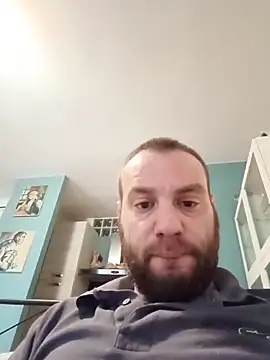 Alessiooo908 online show from 5, 5, 2026