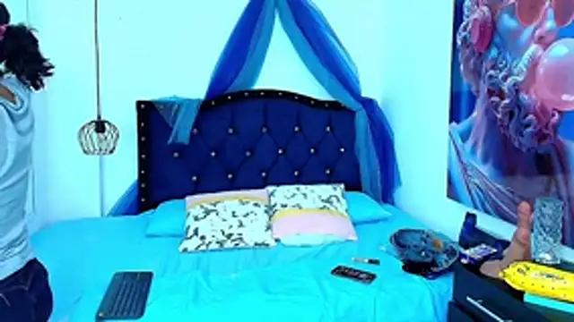 KATY LOWERY online show from 11, 1, 2026