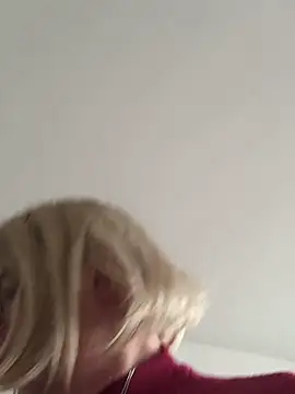 simone xdressing online show from 10, 2, 2025