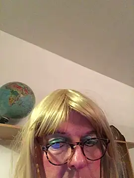 simone xdressing online show from 26, 2, 2025