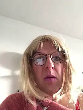 simone xdressing online show from 21, 12, 2025