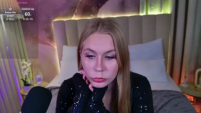 Snapshot of Rosa_Evans chatting on 16, 11, 2025 Rosa Evans online show from 16, 11, 2025