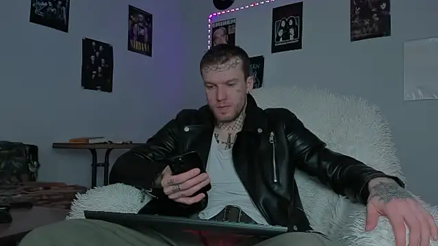 Huntall77 online show from 17, 3, 2026