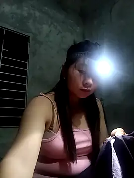Snapshot of vangkt-cute chatting on 26, 4, 2026 vangkt-cute online show from 26, 4, 2026