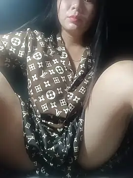 Snapshot of vangkt-cute chatting on 24, 5, 2026 vangkt-cute online show from 24, 5, 2026