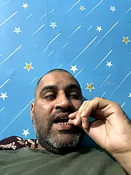 Snapshot of arjunforyou4 chatting on 23, 11, 2025 arjunforyou4 online show from 23, 11, 2025