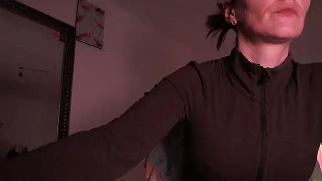 MissyDior8 online show from 25, 3, 2026