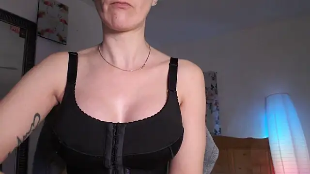 MissyDior8 online show from 29, 3, 2026